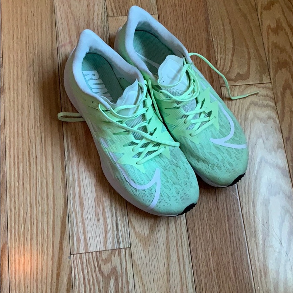 Nike Zoom Rival Fly